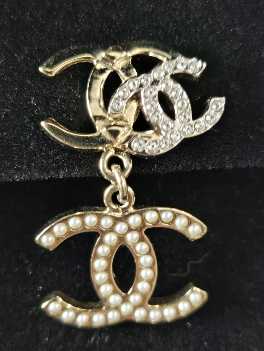#148 - Chanel Triple CC Crystal/Pearl Earrings Light Gold/Silver 21B- AUTHENTIC - Picture 12 of 16